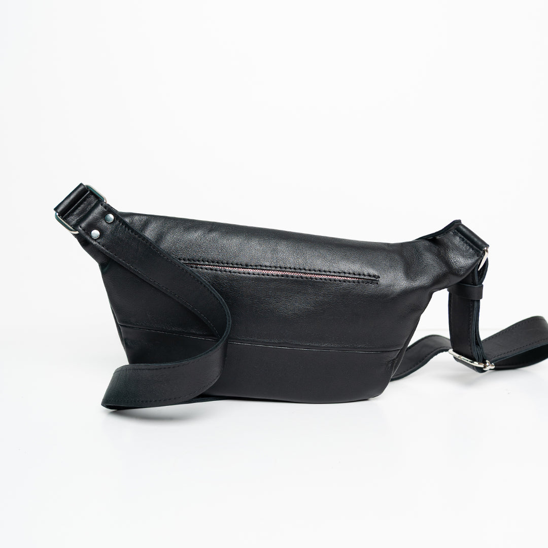 Fanny Pack - Nappa Black Silver Details