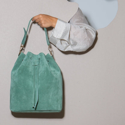 Convertible Saku Bucket Bag - Suede Menta - ann kurz