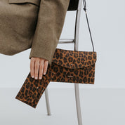 Cute Clutch - Leo Brown - ann kurz