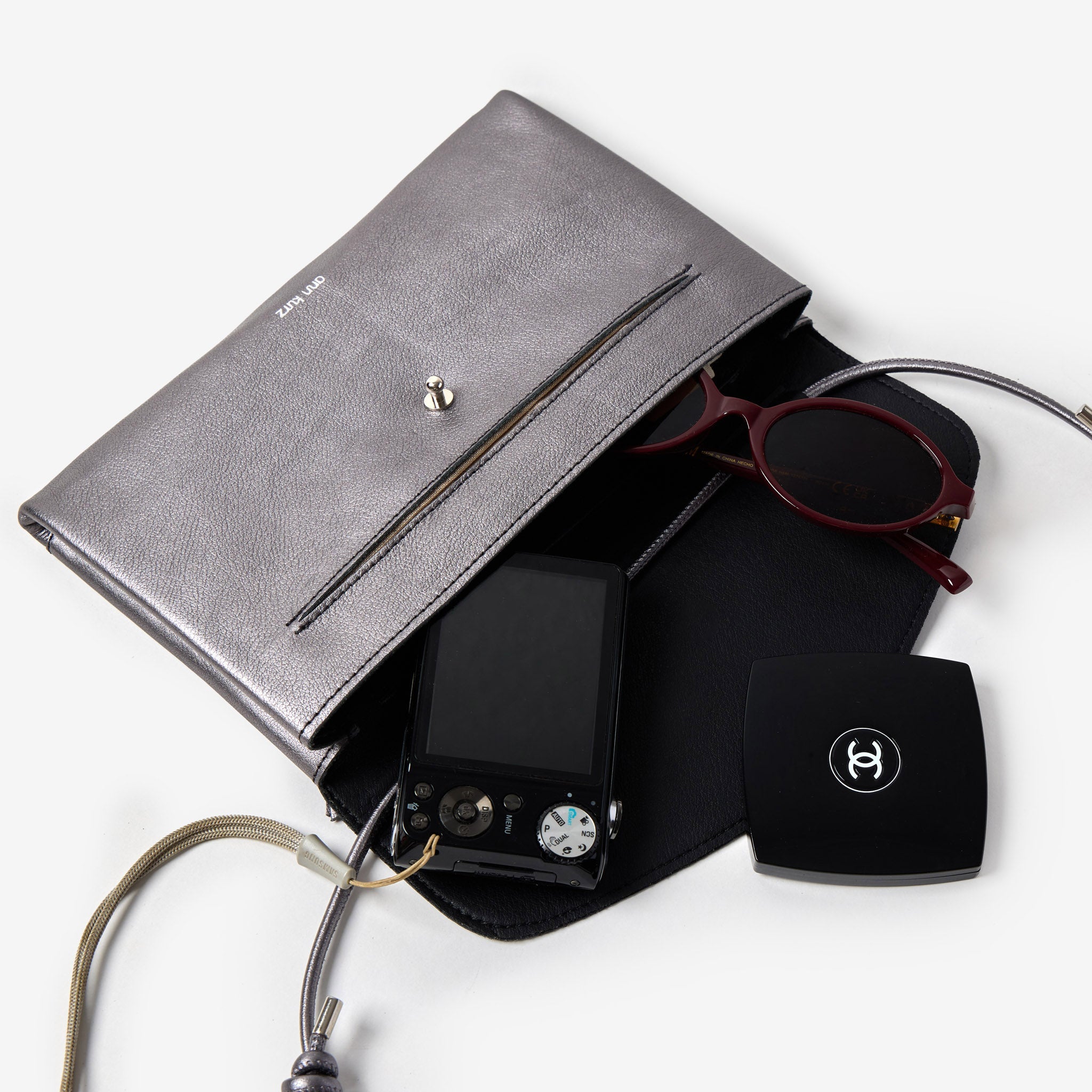 Cute Clutch - Metallic Dark Silver - ann kurz