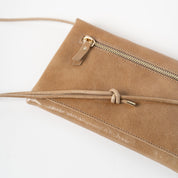 Cute Clutch - Patent Taupe - ann kurz
