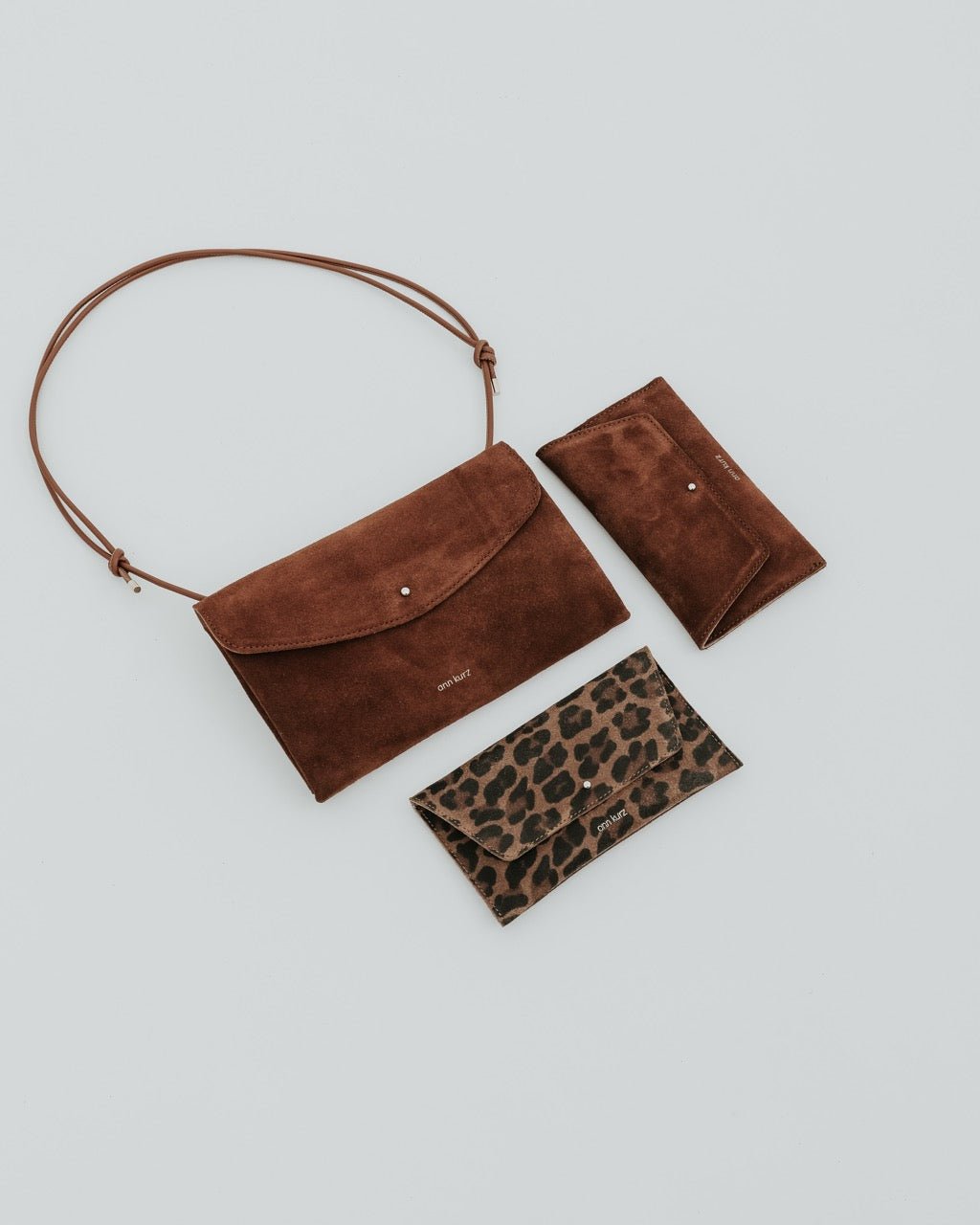 Cute Clutch - Suede Brown - ann kurz