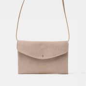 Cute Clutch - Suede Caramelo - ann kurz
