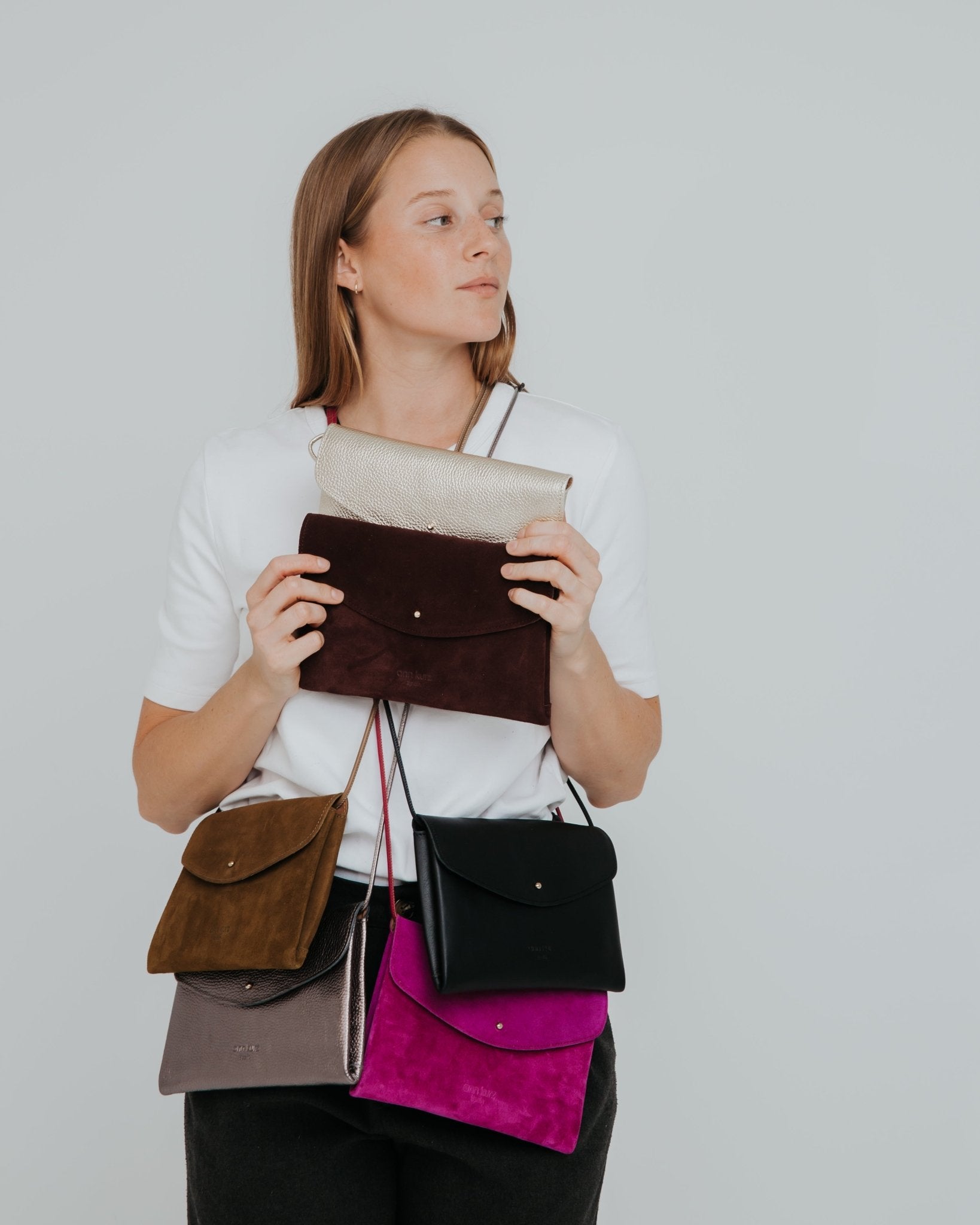 Cute Clutch - Suede Maroon - ann kurz