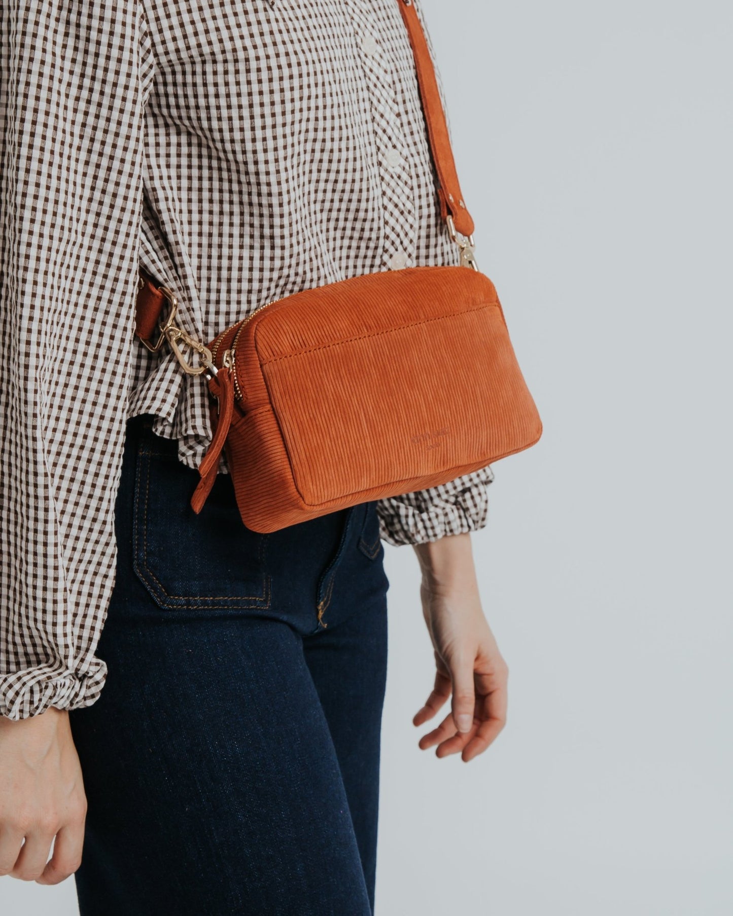 Double - zip Camera Bag - Ruffle Rust - ann kurz