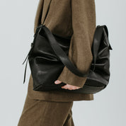 Grande Essential Tote - Narok Black - ann kurz