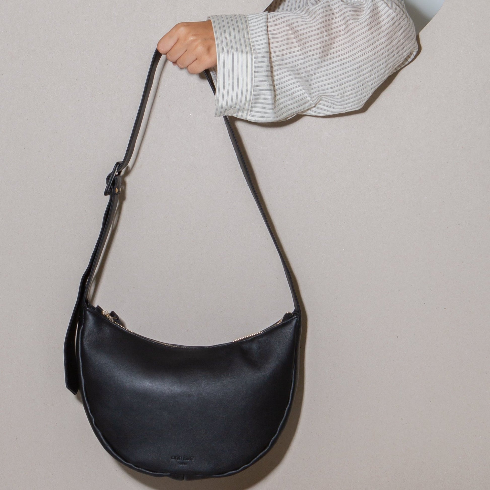 Large Half Moon Bag - Nappa Black - ann kurz