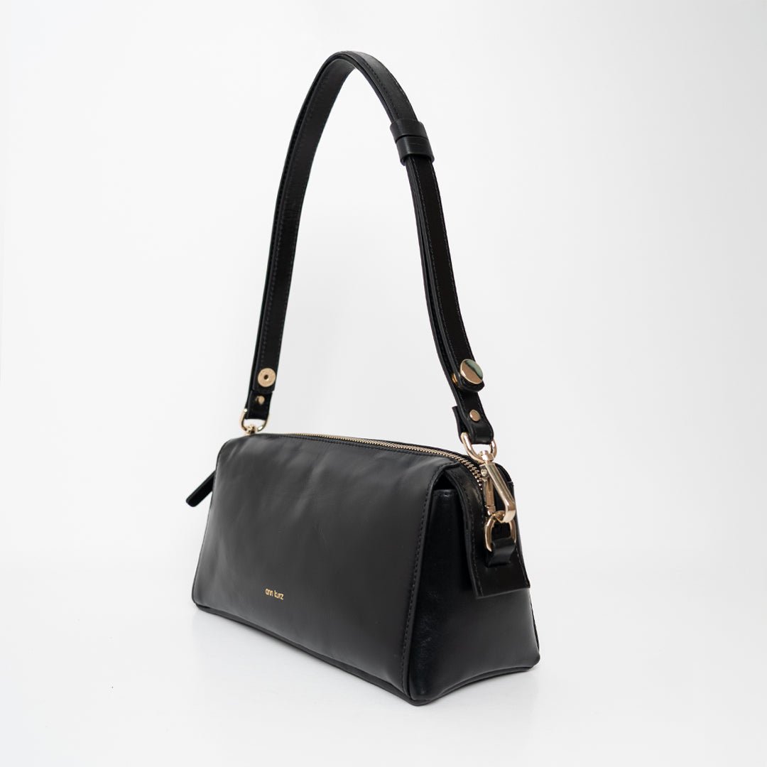 Light Shoulder - Shiny Nappa Black with Gold-Tone Details - ann kurz