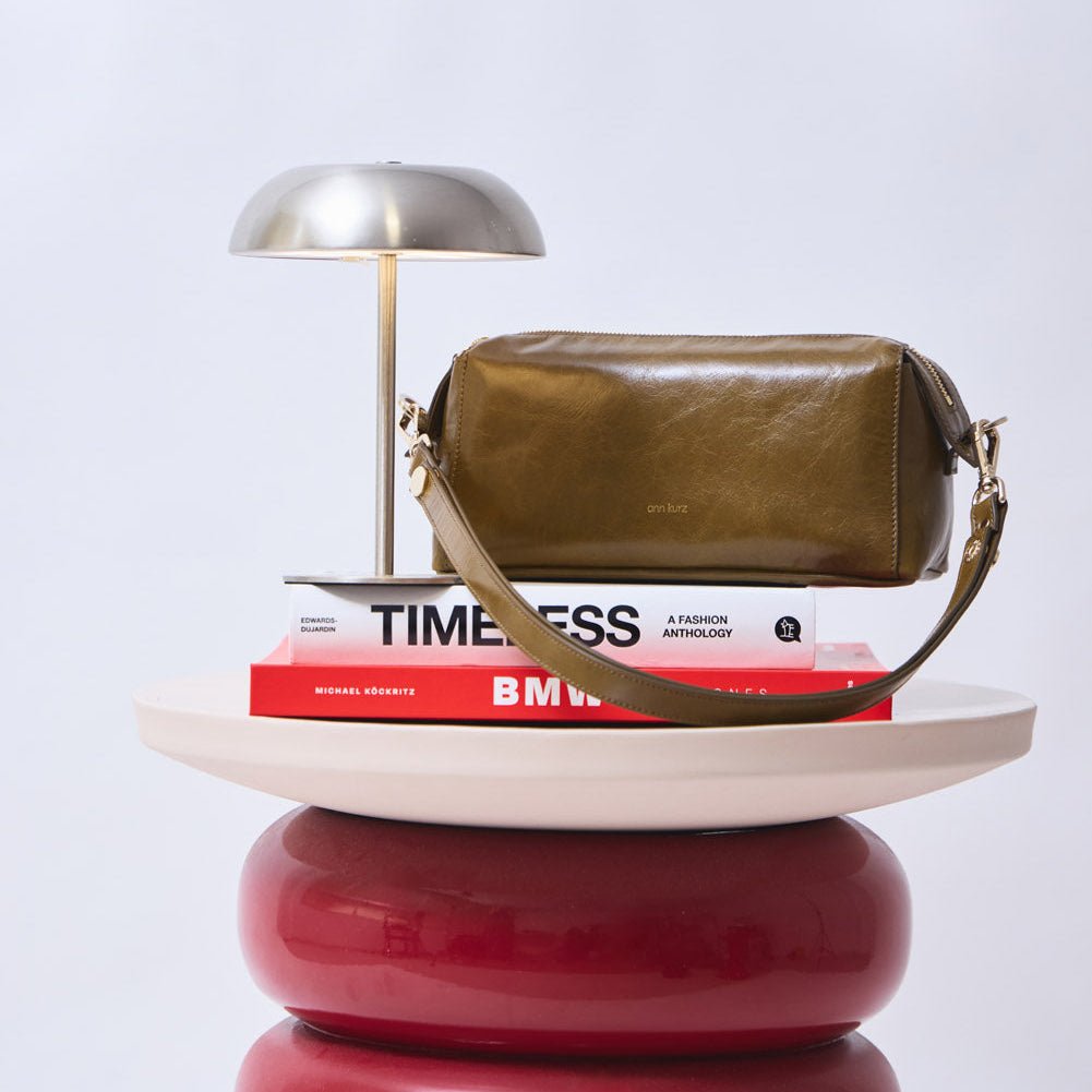 Light Shoulder - Shiny Nappa Bosco Green - ann kurz