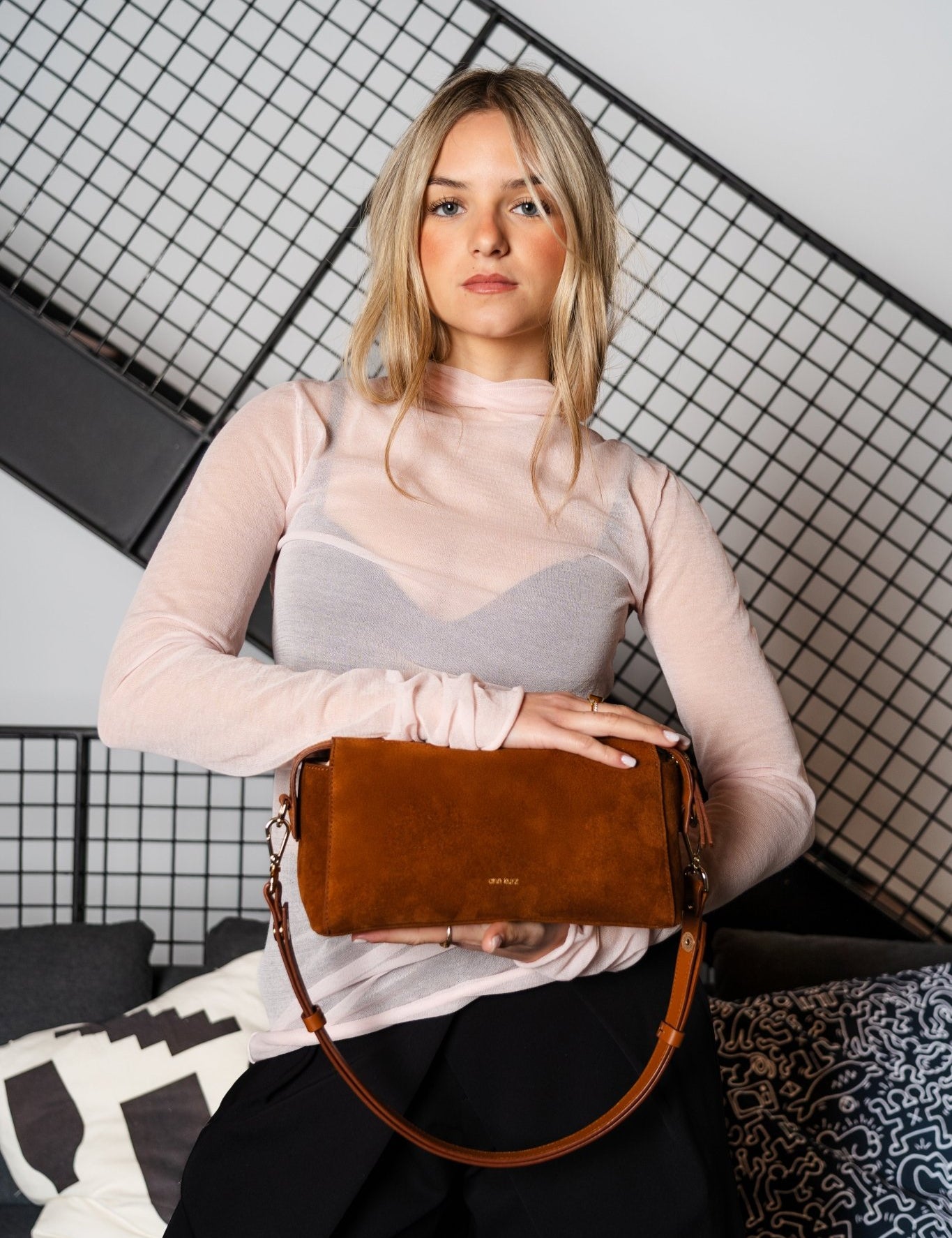 Light Shoulder - Suede Mix Cuero - ann kurz
