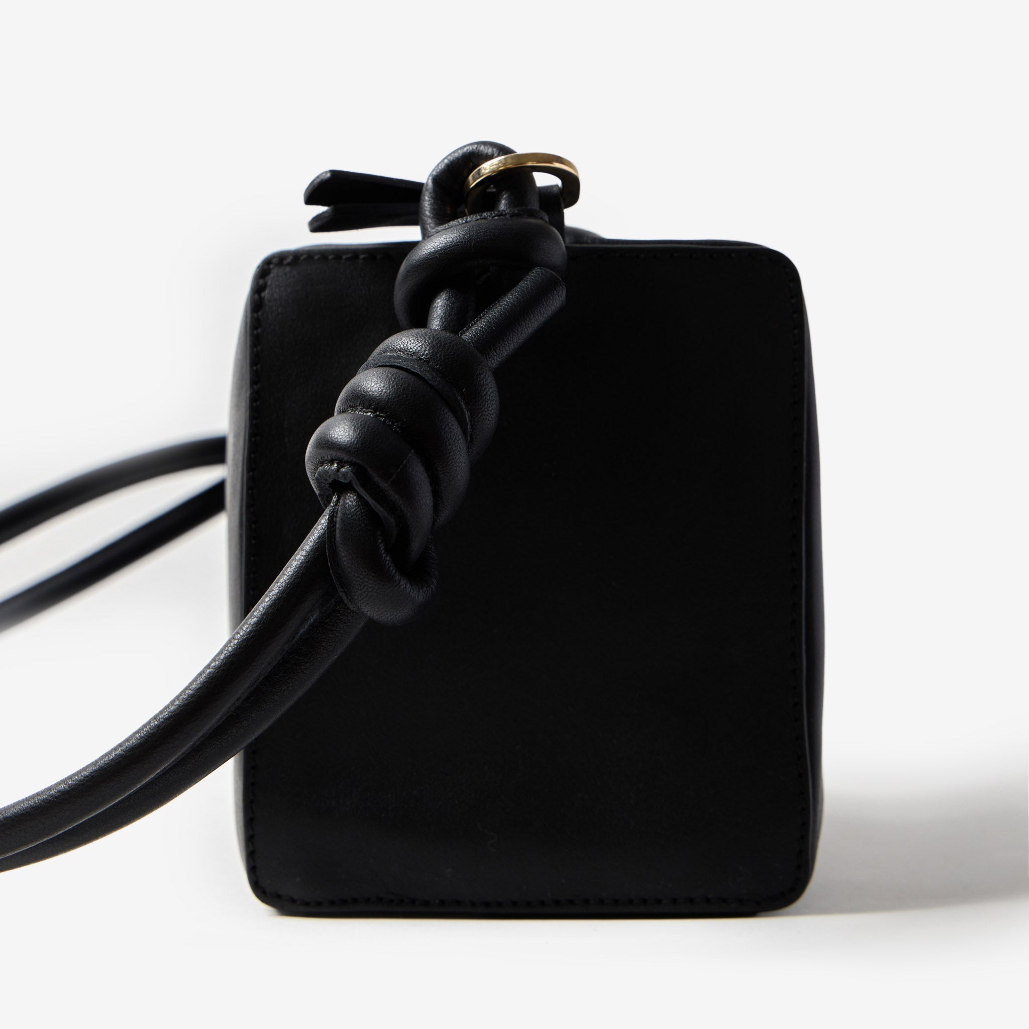 Long Square - Nappa Black - ann kurz