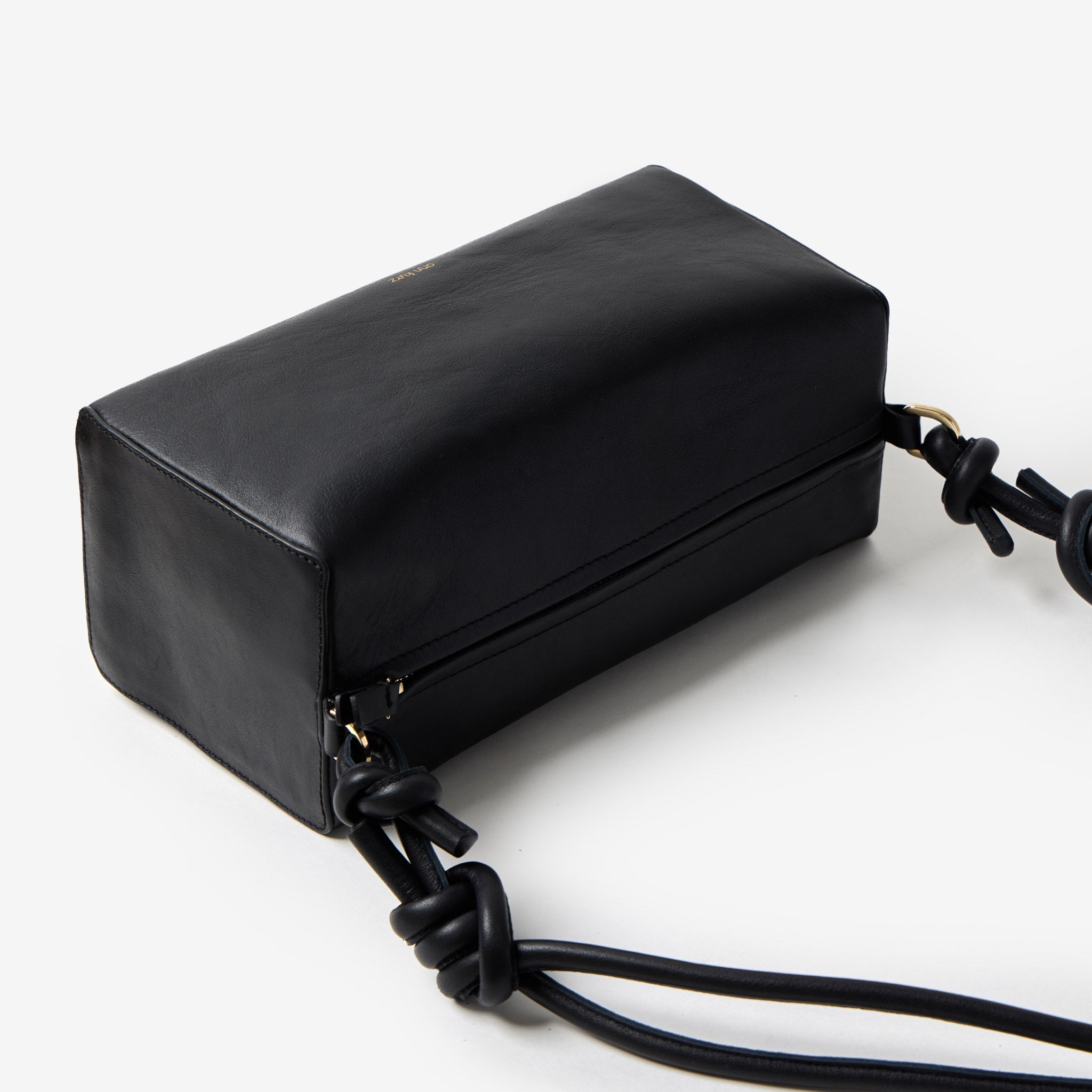 Long Square - Nappa Black - ann kurz