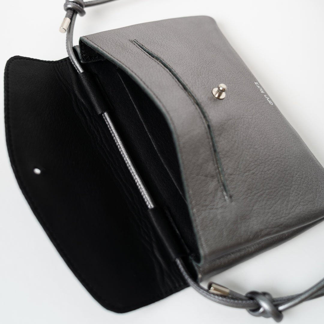 Mini Cute Clutch - Metallic Dark Silver - ann kurz