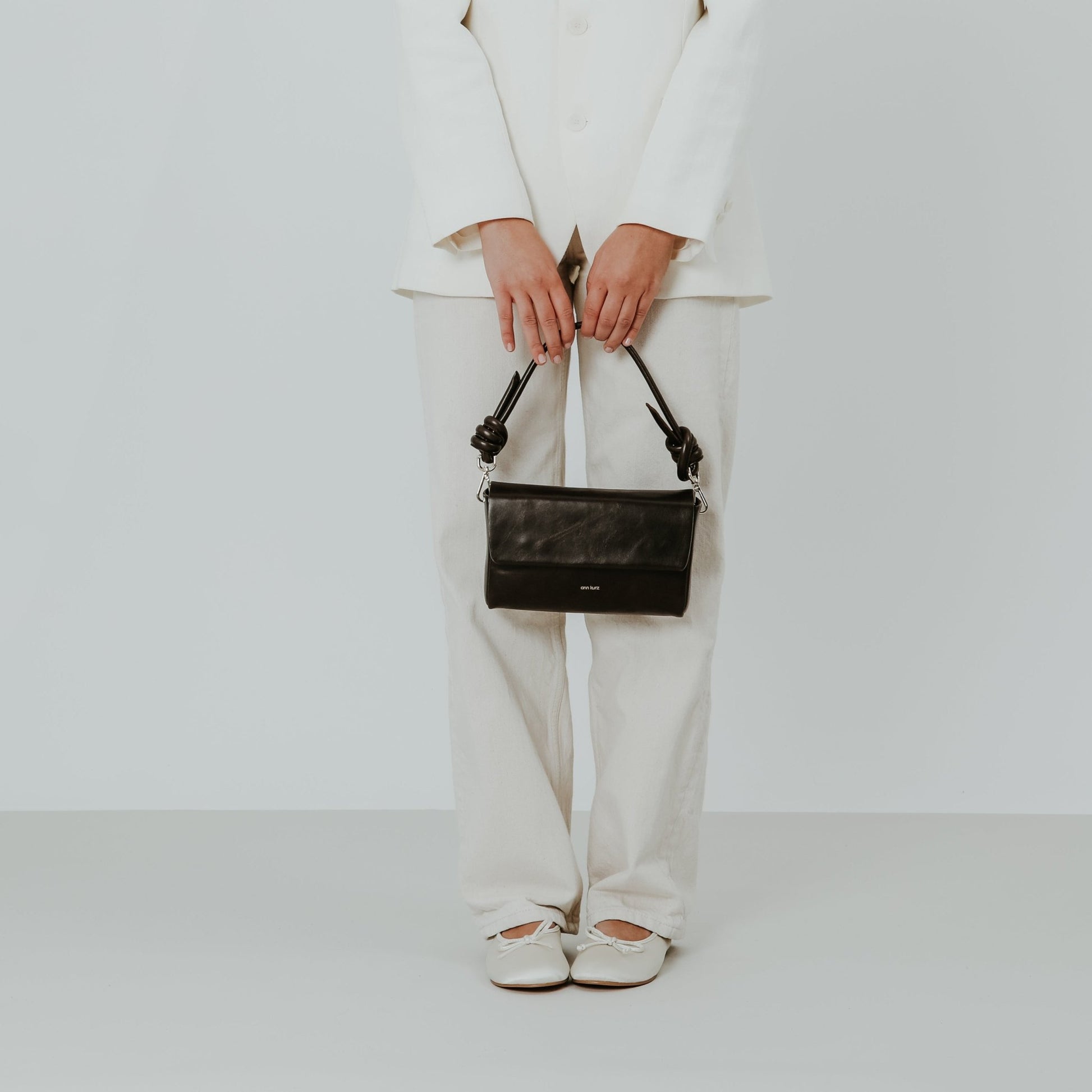 Pack Large Shape Shoulder Bag - Shiny Nappa Moka - ann kurz