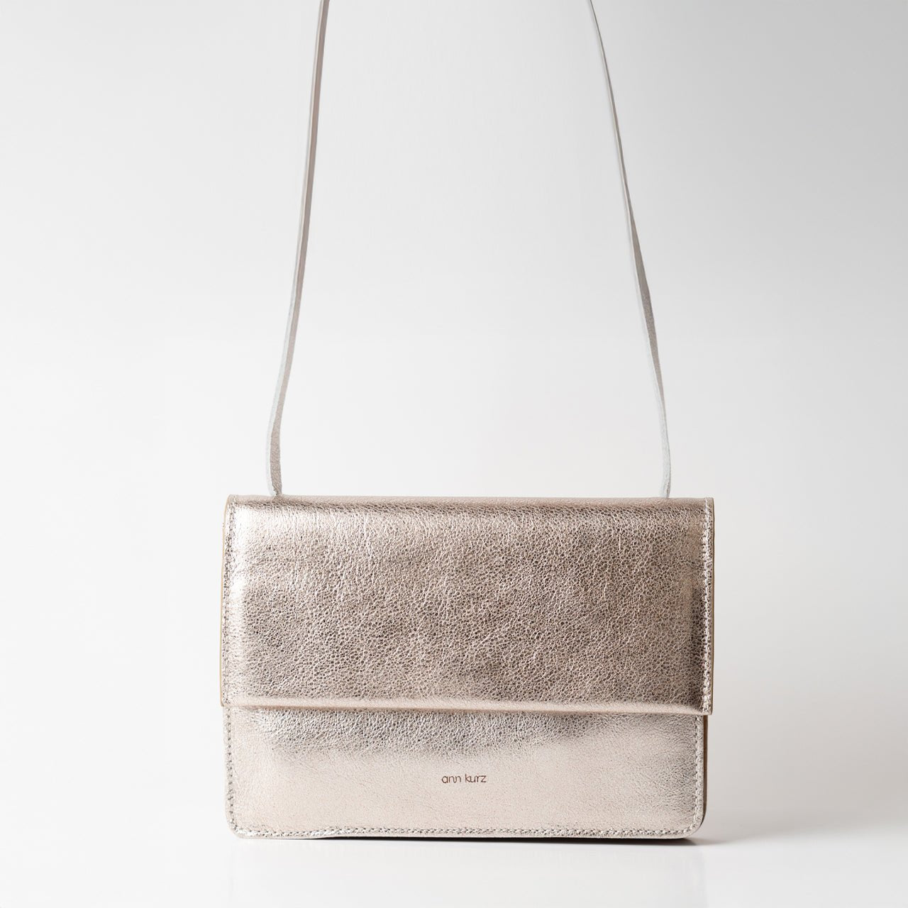 Phone Bag Medium - Metallic Platin - ann kurz
