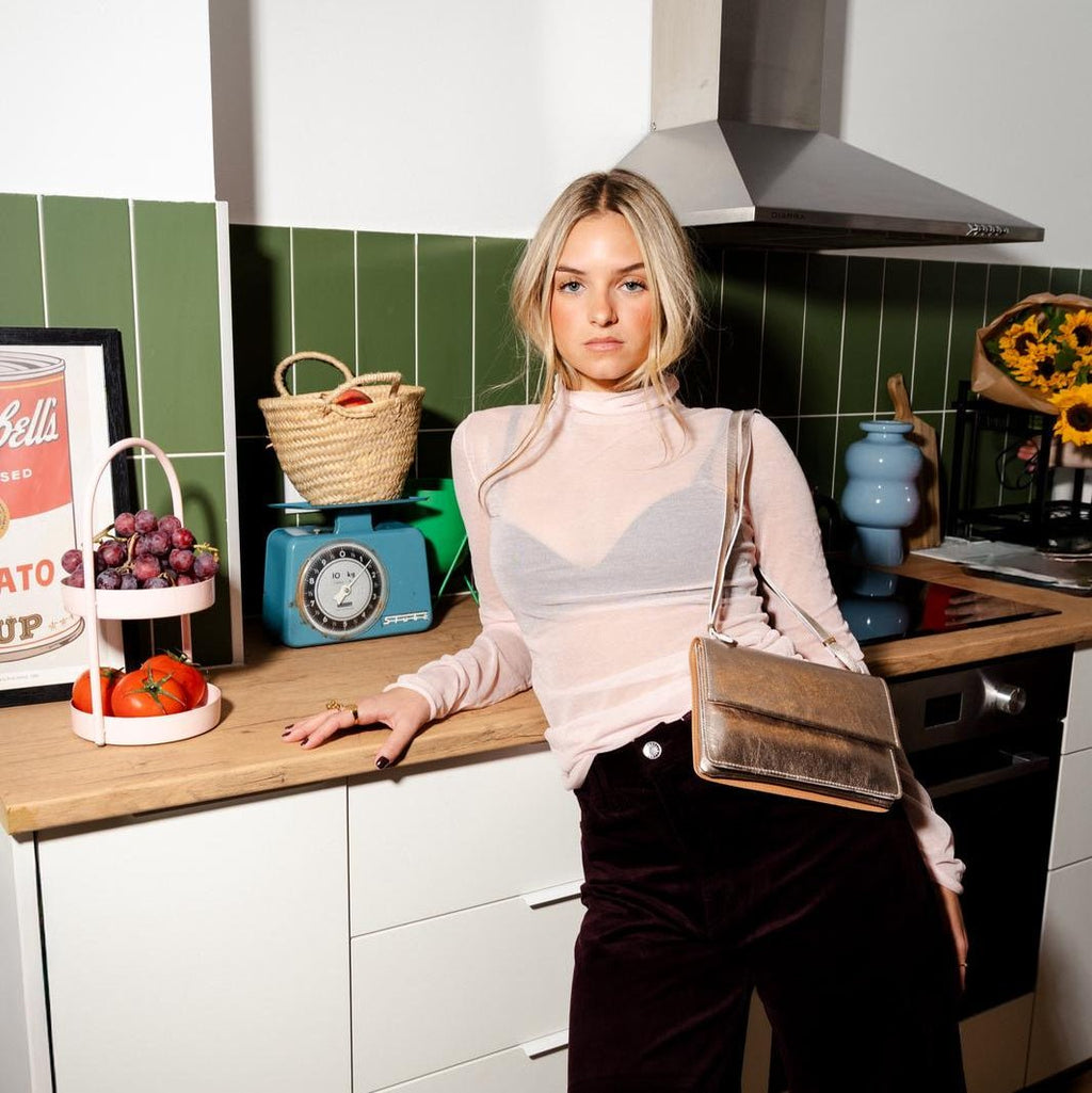 Phone Bag Medium - Metallic Platin - ann kurz