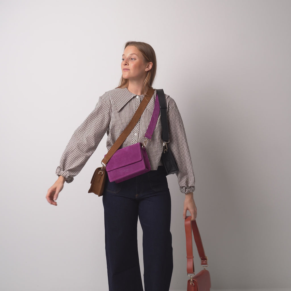 The Perfect Square Crossbody Bag – Kroko-Print Bordeaux