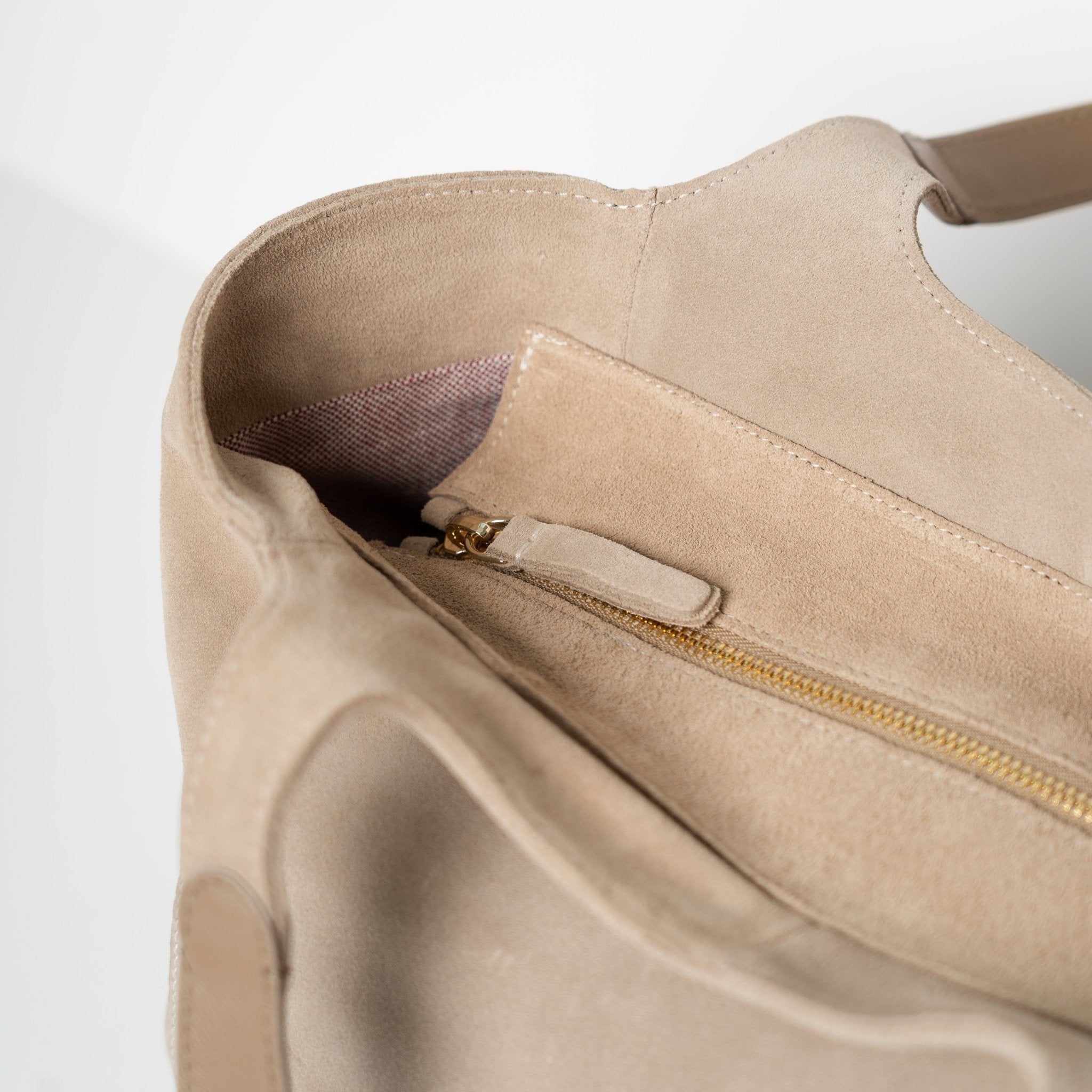 Shoulder Shopper - Suede Caramelo - ann kurz