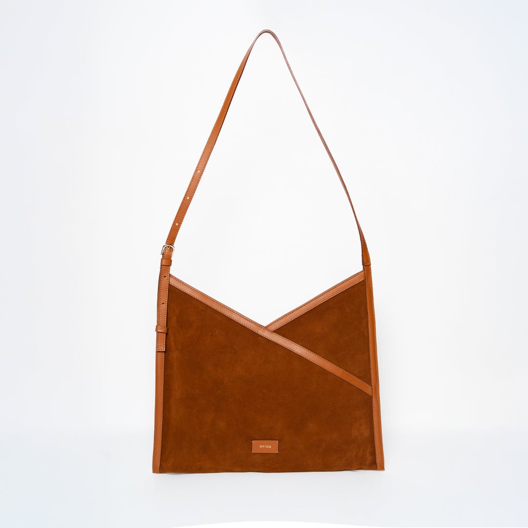 Split Shape Tote - Suede Mix Cuero - ann kurz