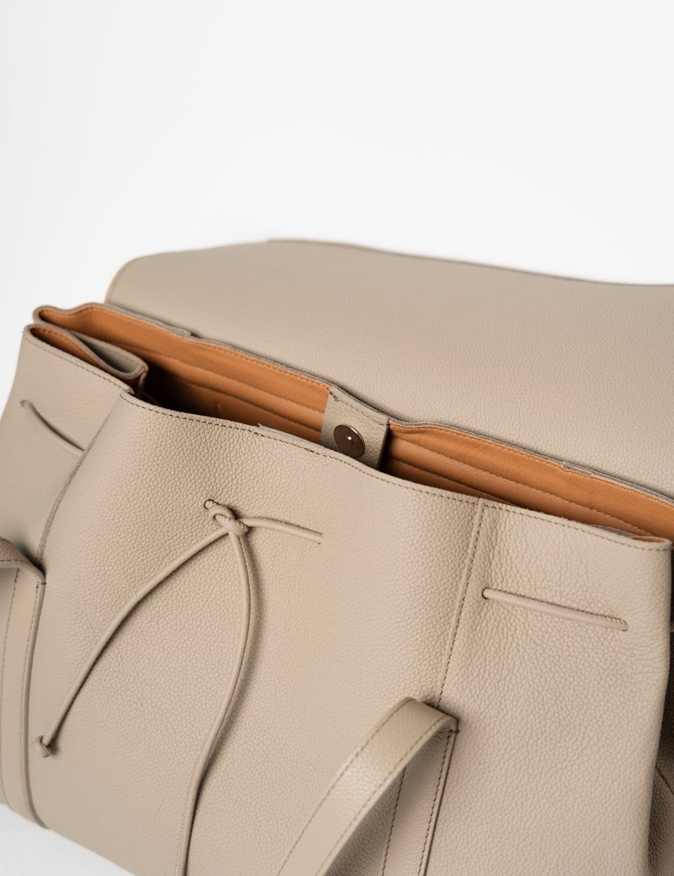 The Greatest Shopper - Grained Beige - ann kurz