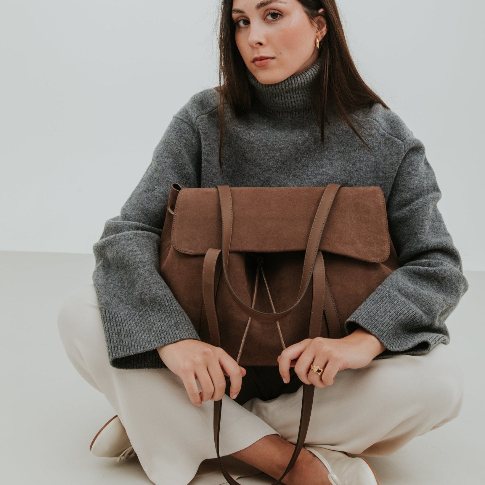 The Greatest Shopper Suede Cuero - ann kurz