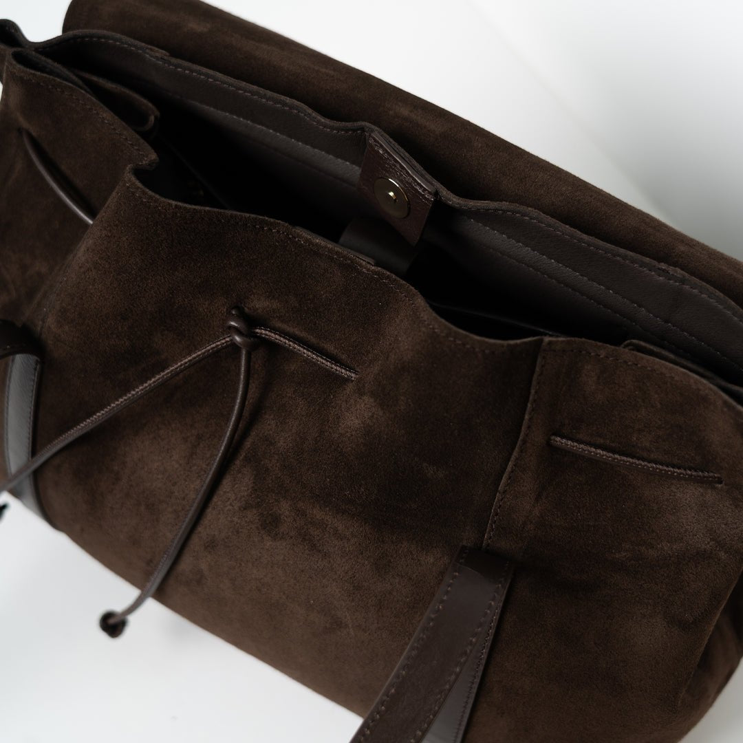 The Greatest Shopper - Suede Moccha - ann kurz