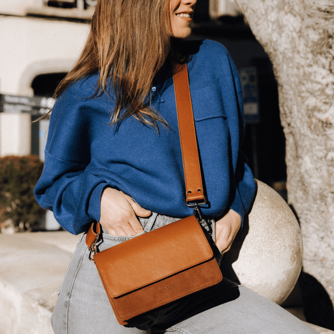 The Perfect Square Crossbody Bag - Mix Cuero - ann kurz