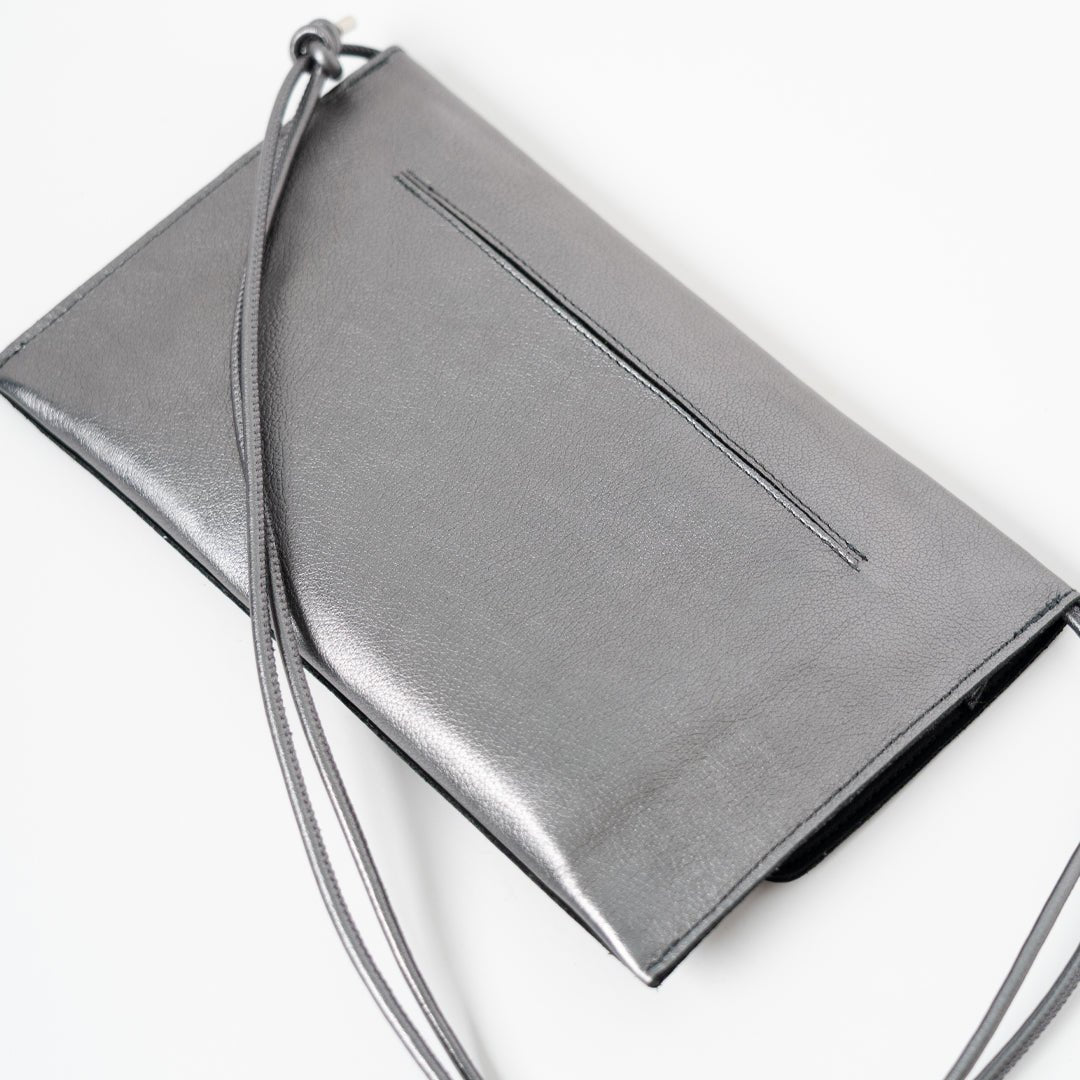 Thin Clutch - Metallic Dark Silver - ann kurz