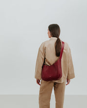 Versatile Hobo - Shiny Leather Navy - ann kurz