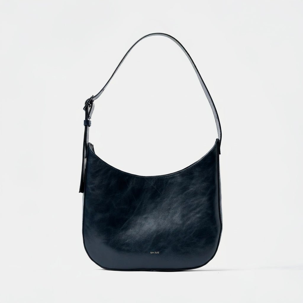 Versatile Hobo - Shiny Nappa Navy - ann kurz