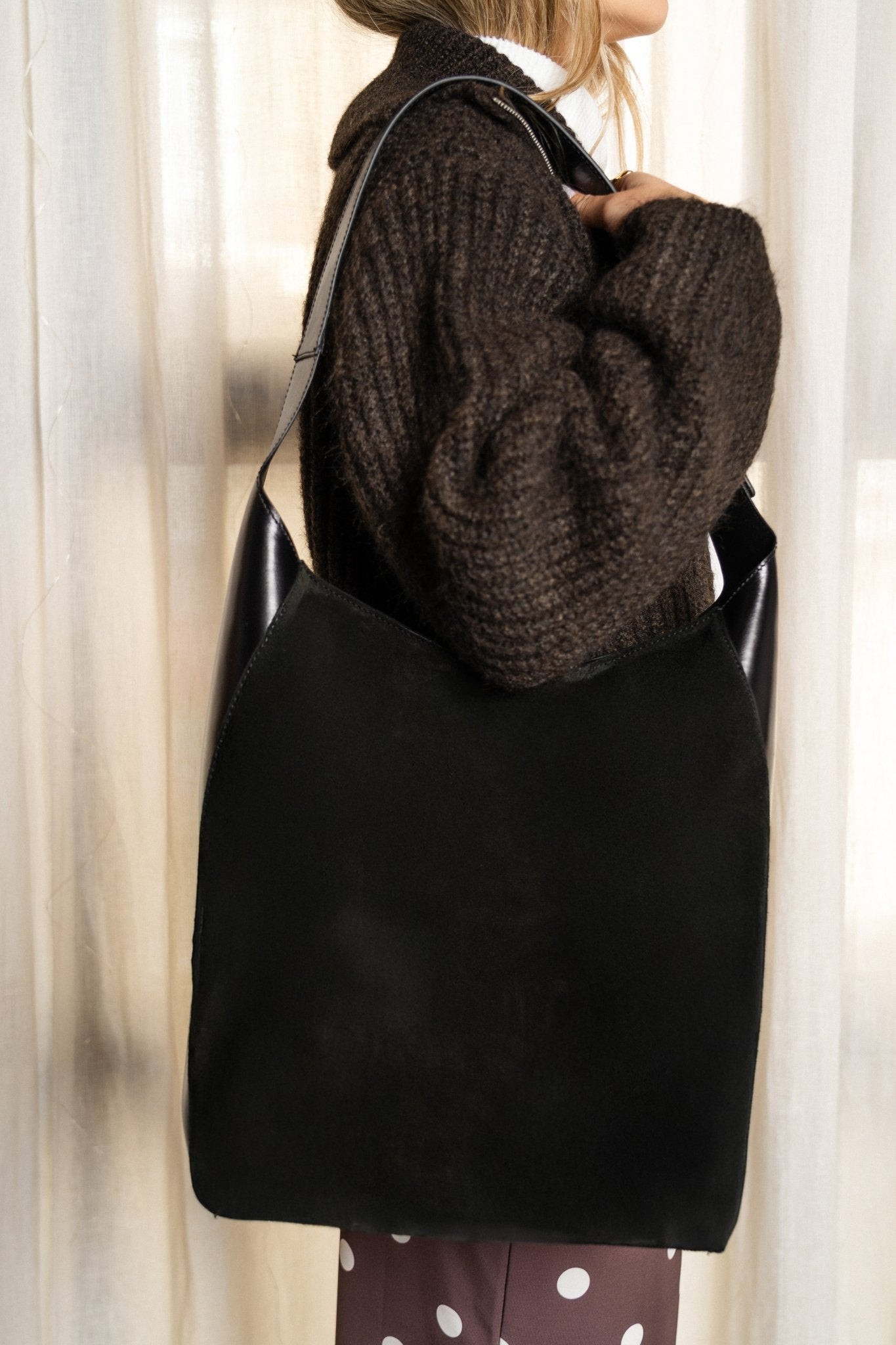 Vertical Shopper - Suede Mix Black - ann kurz