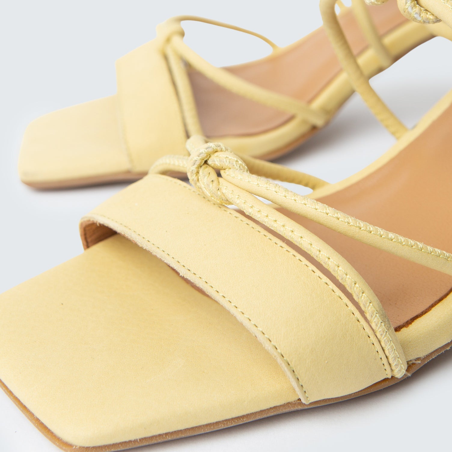 Heel Knots Shoe | New -Nappa Black- ann kurz